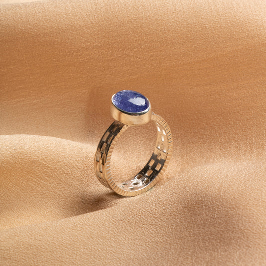 Kyanite Sterling Silver Ring – A Symbol of Tranquility & Inner Strength