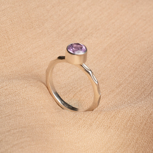 Amethyst Sterling Silver Ring – A Symbol of Elegance & Inner Peace