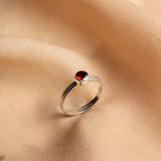Gemora London Garnet Sterling Silver Ring – Elegance and Energy Combined